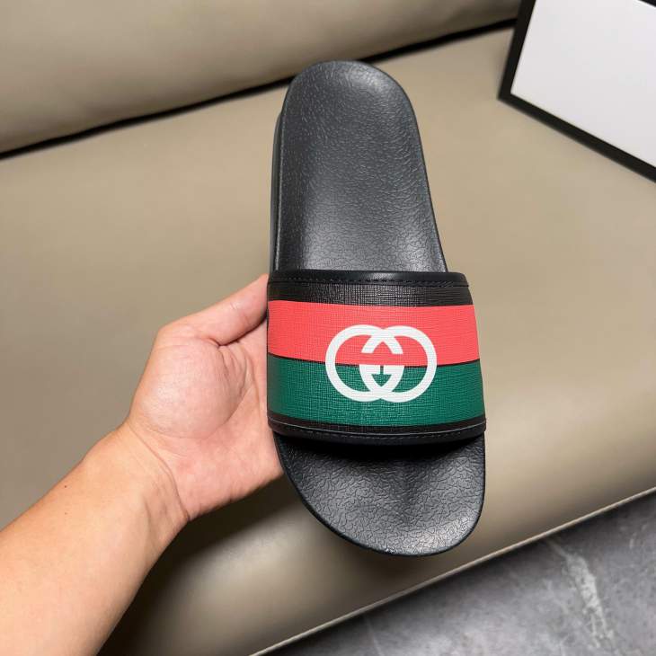 Picture of Gucci Slippers _SKUGuccisz38-45h08222653